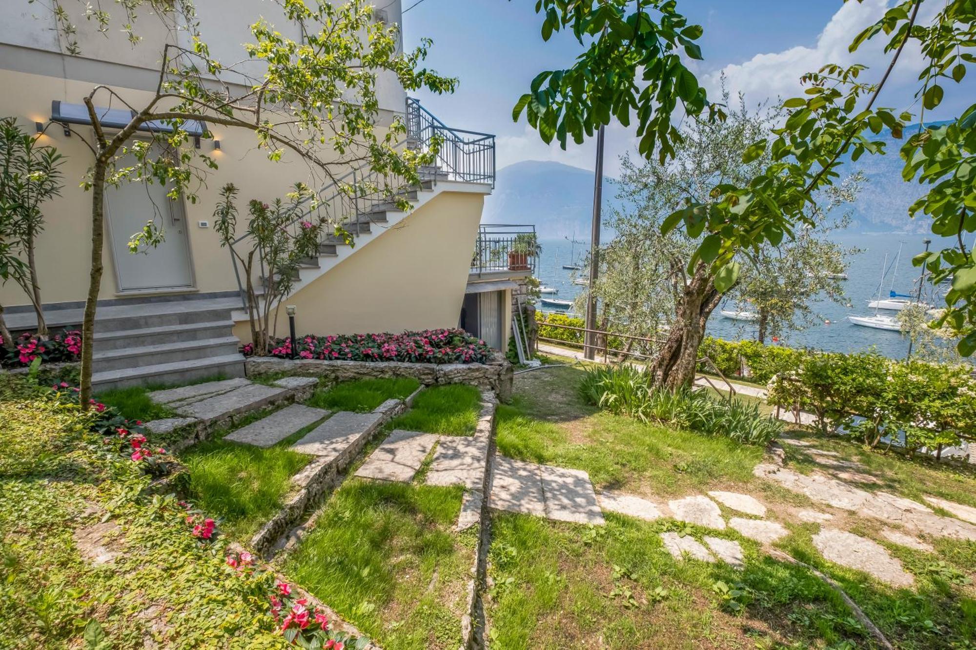 The Window On The Lake Assenza di Brenzone Exterior foto
